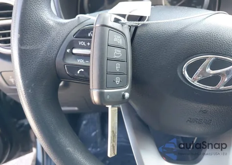 2020 Hyundai Kona Se z USA, uszkodzony, nr VIN KM8K12AA2LU415189